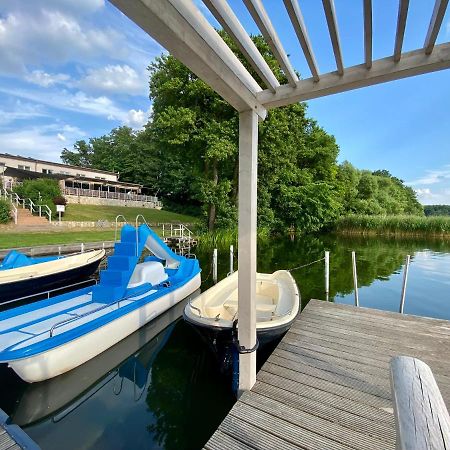 Hotel Am Untersee Bantikow エクステリア 写真
