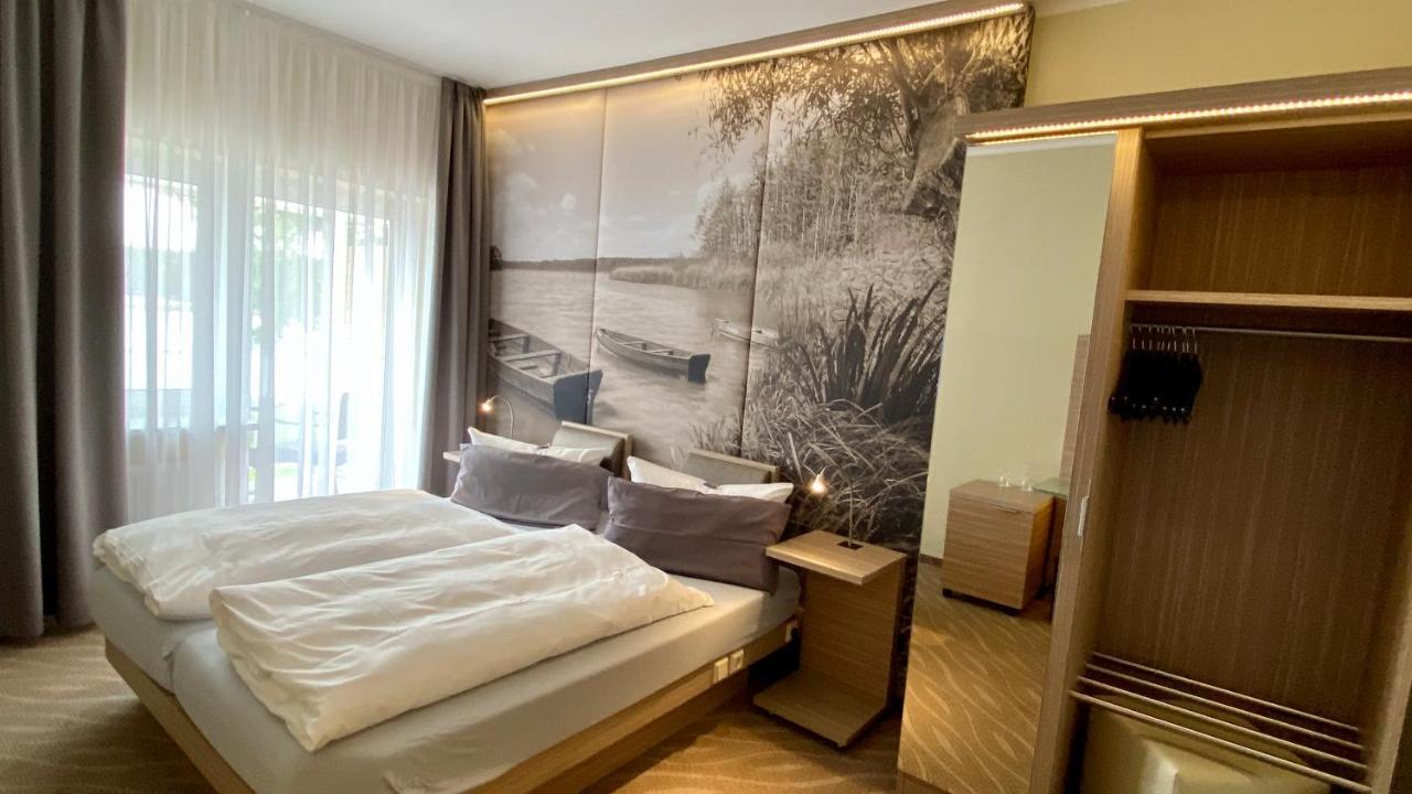 Hotel Am Untersee Bantikow エクステリア 写真