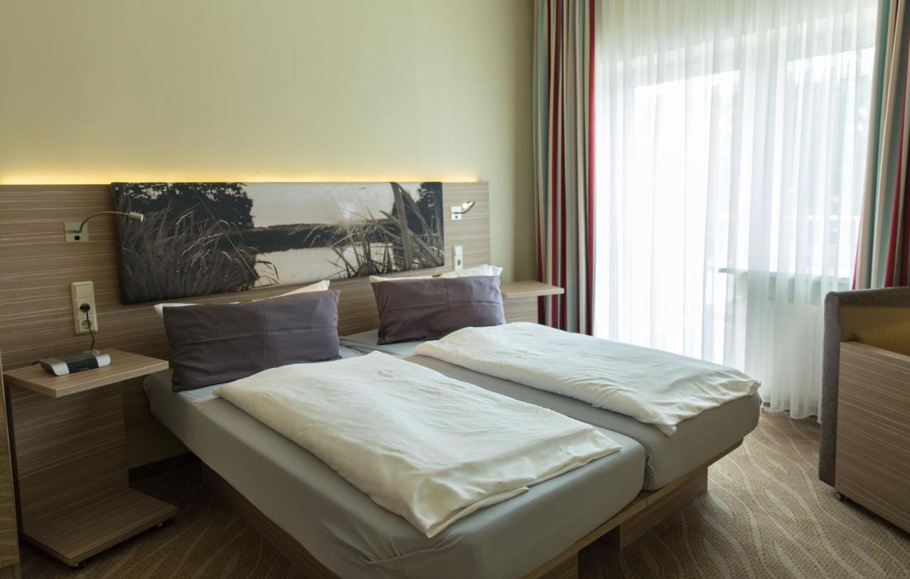 Hotel Am Untersee Bantikow エクステリア 写真