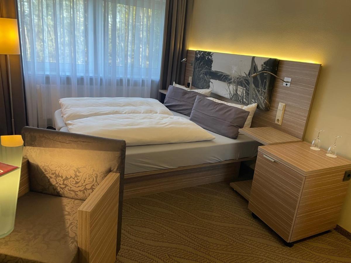Hotel Am Untersee Bantikow エクステリア 写真