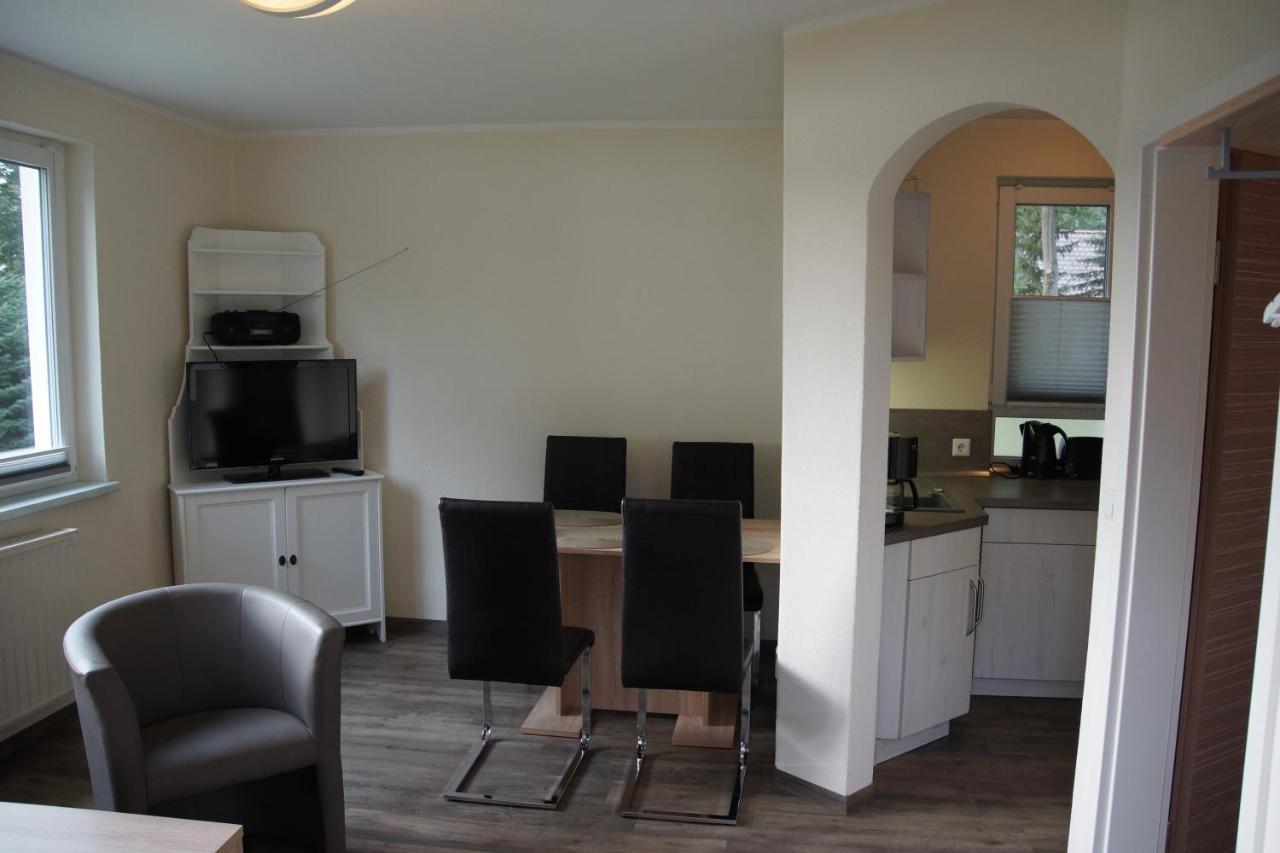 Hotel Am Untersee Bantikow エクステリア 写真