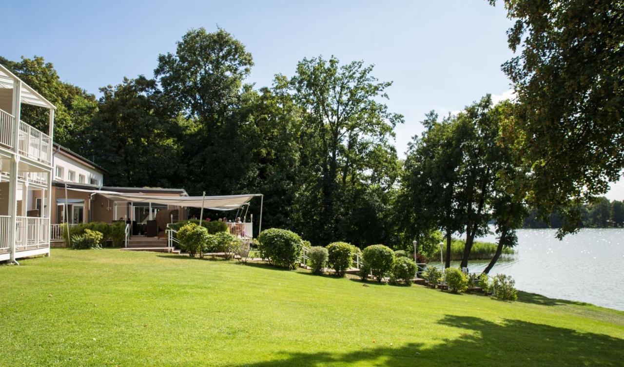 Hotel Am Untersee Bantikow エクステリア 写真