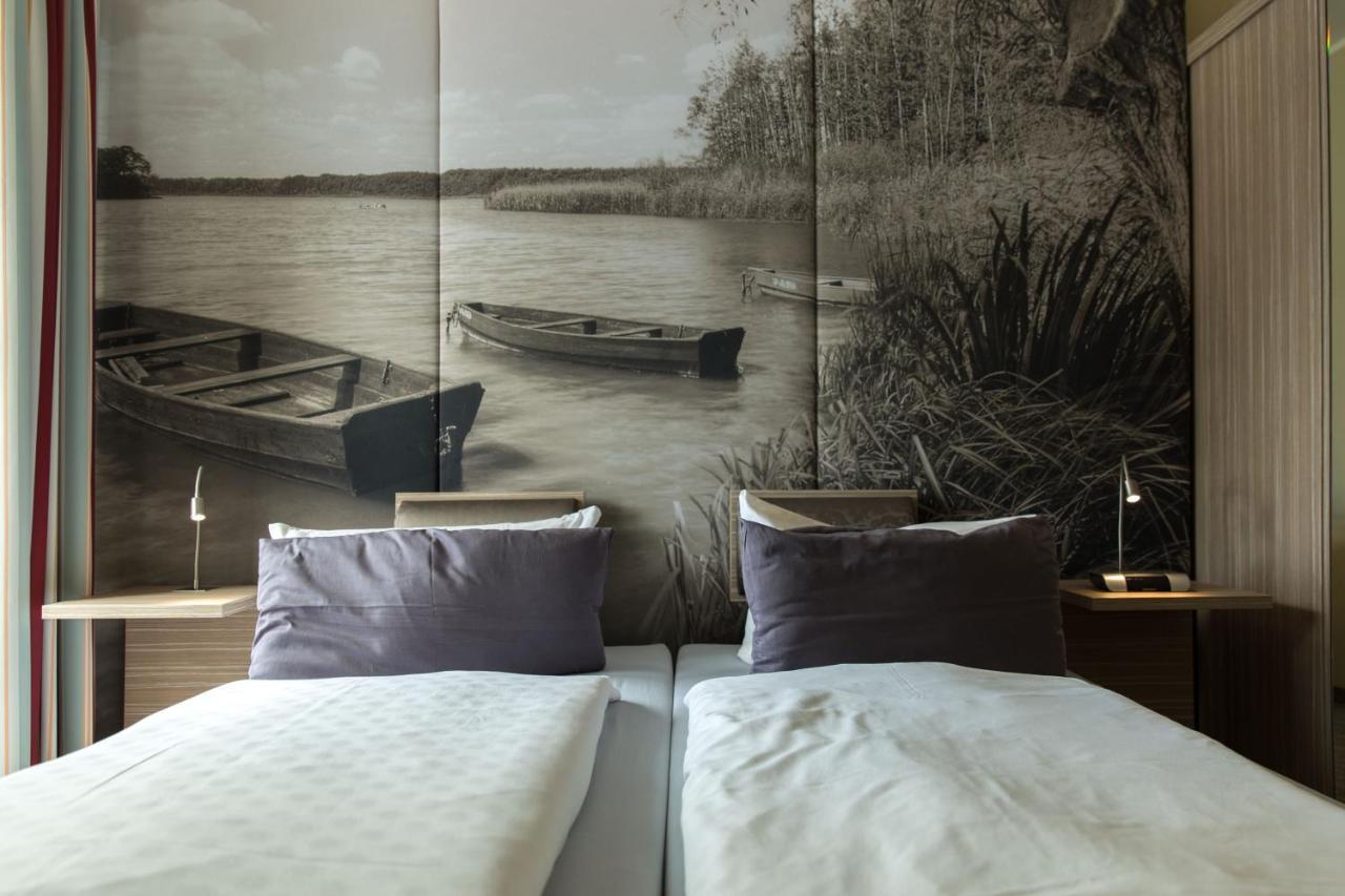 Hotel Am Untersee Bantikow エクステリア 写真