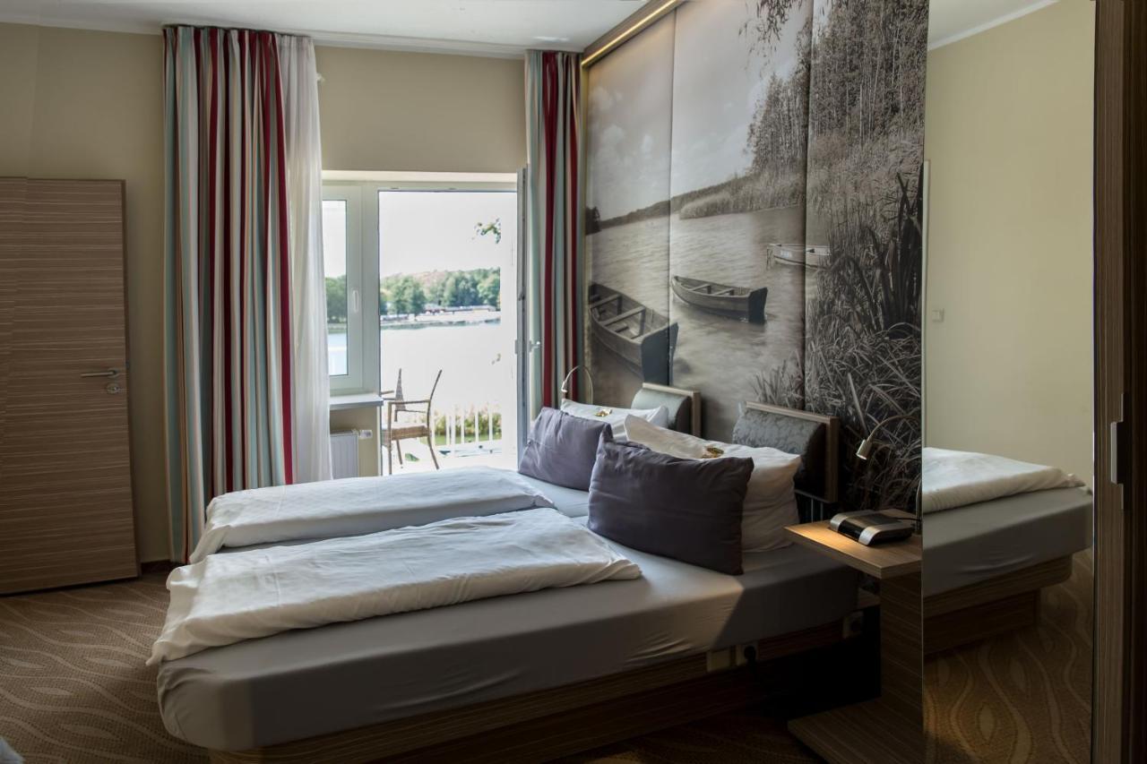 Hotel Am Untersee Bantikow エクステリア 写真