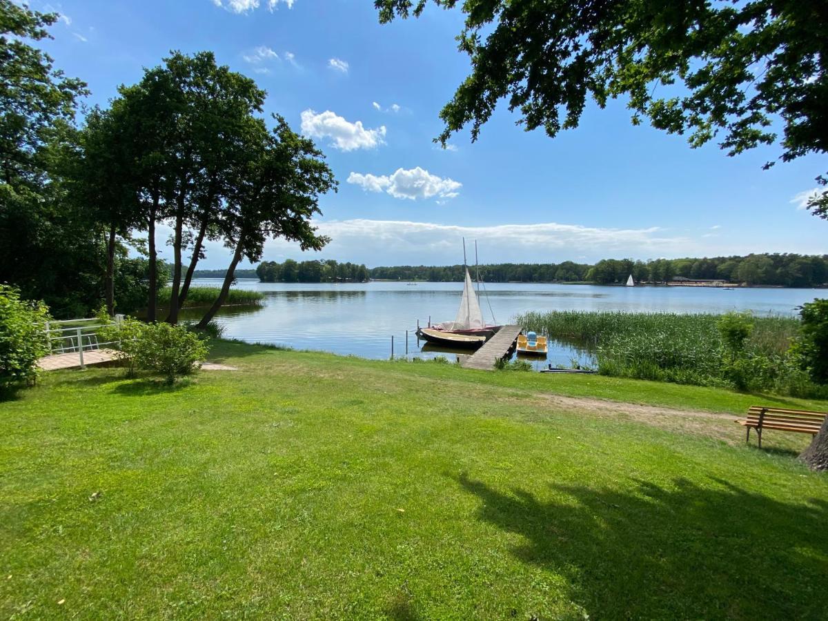 Hotel Am Untersee Bantikow エクステリア 写真